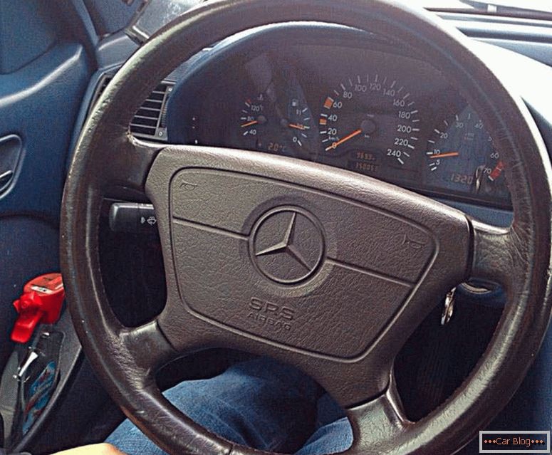 Mercedes-Benz W140 рулявое кола