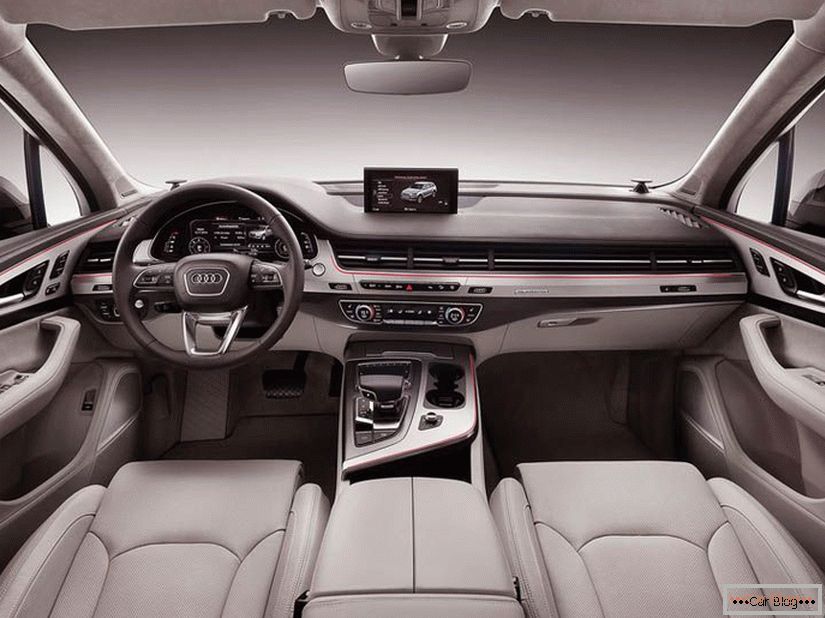 Audi Q7 фота салона