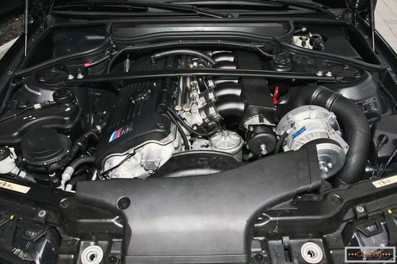 BMW 3 кузаў Е46 матор дызель
