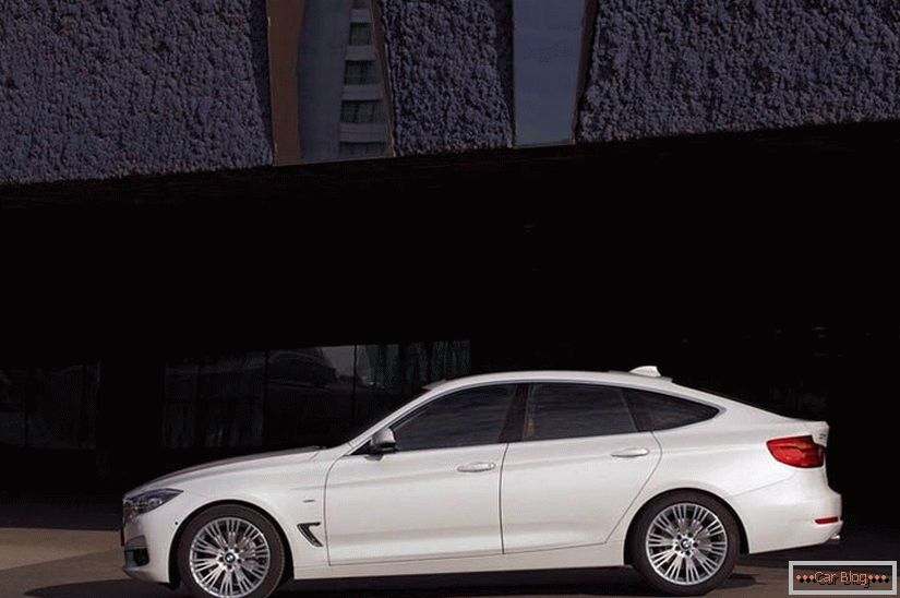 BMW 3 GT фота