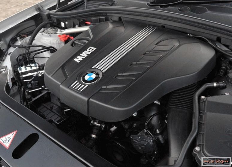 Дызельны матор BMW X3 фота