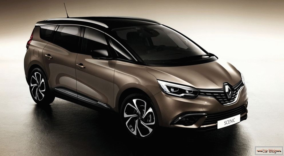 Французы провели презентацию нового Renault Grand сцэнічны