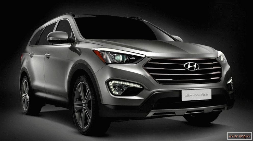 Корейцы представили рестайлинговый Hyundai Santa Fe 2017 на чикагском автосалоне