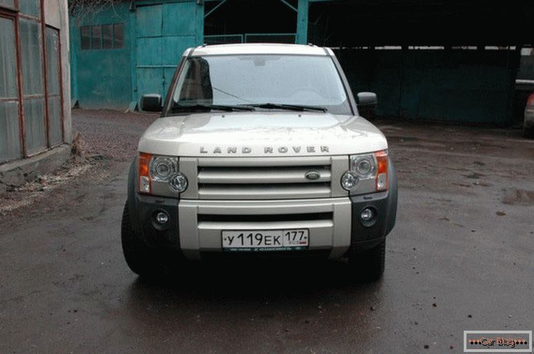 Внедорожник Land Rover Discovery 3 2009 года