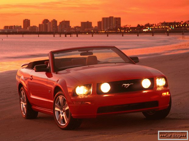 Аўтамабіль Ford Mustang