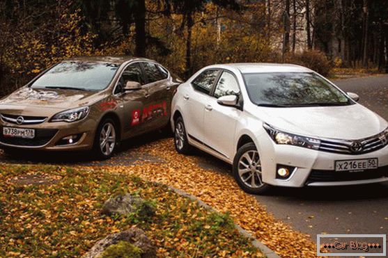 Аўтамабілі Toyota Corolla і Opel Astra - чарговае супрацьстаянне японскіх інавацый і нямецкага якасці