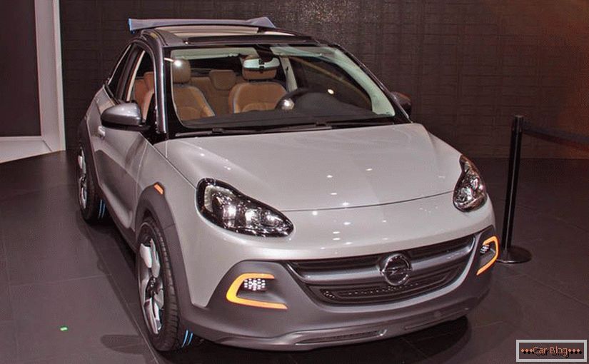 Opel Adam парод 2015