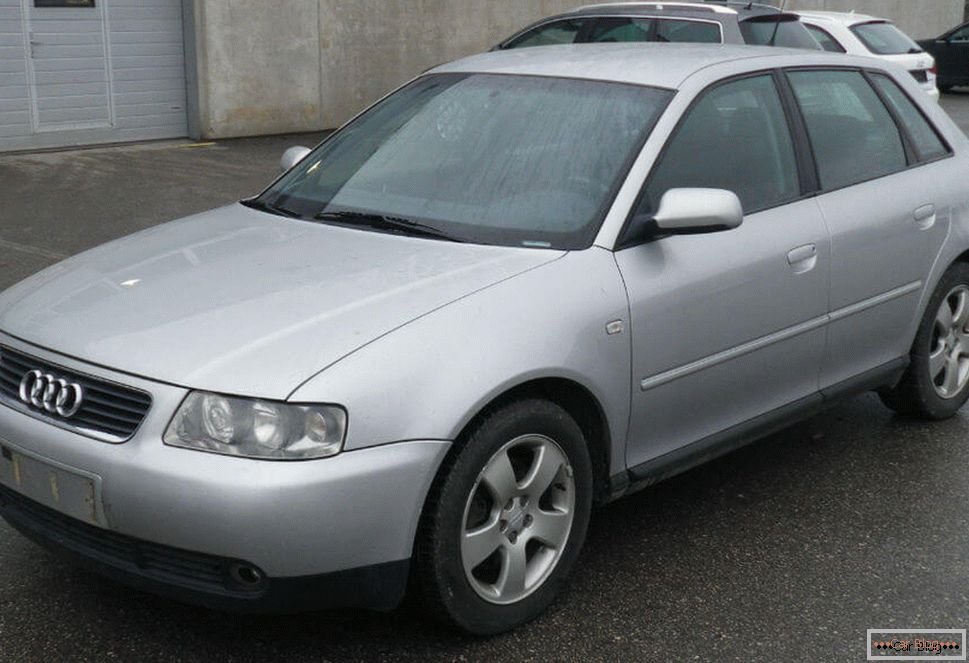 Audi Дзеяў 2000 года