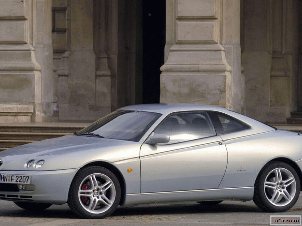 Alfa-Romeo GTV 1994 года