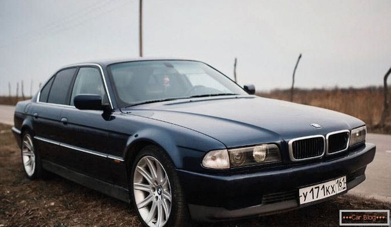 BMW 7 (E38) фото