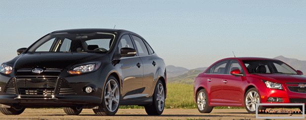 Ford Focus і Chevrolet Cruze - два седана з падобным характарам